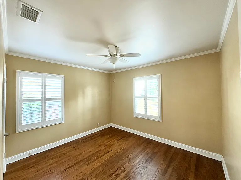 4862 Oliva Ave — Photo 4