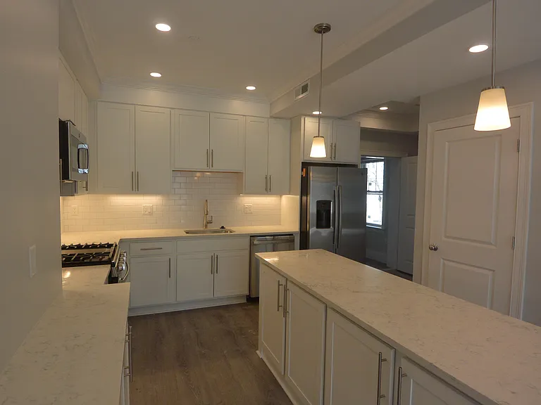 120 Kenrick St #6 — Photo 1