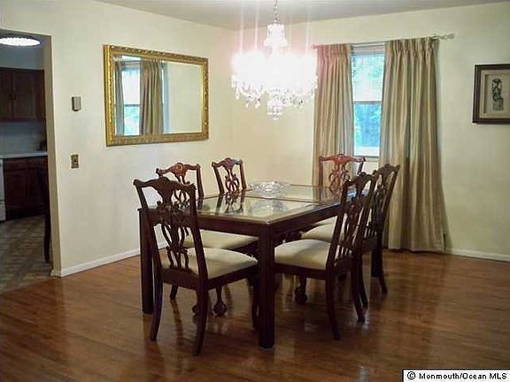 4th image of 105 Hudson Parkway #B
