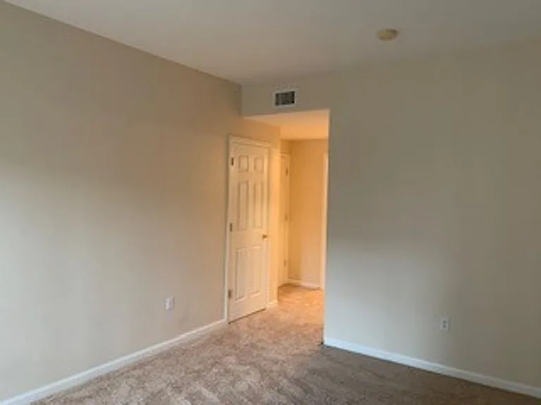 1040 Opal St #101 — Photo 7