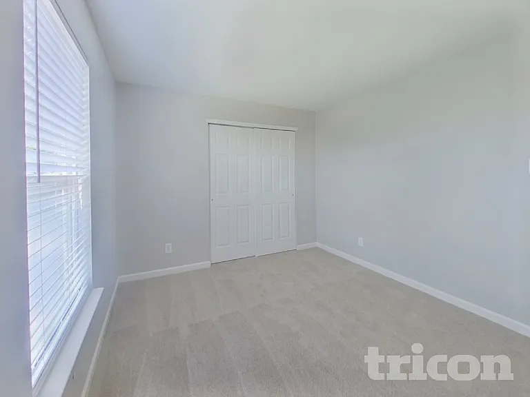 1829 Oakdale Green Dr — Photo 16