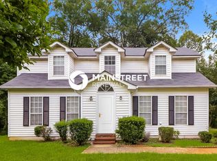 1198 Oak Knoll Ct, Lithonia, GA 30058