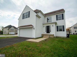 2711 Springhouse Rd, Philadelphia, PA 19114