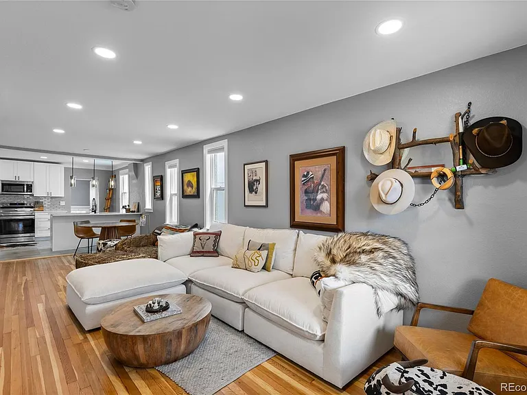 3606 Pecos St — Photo 3