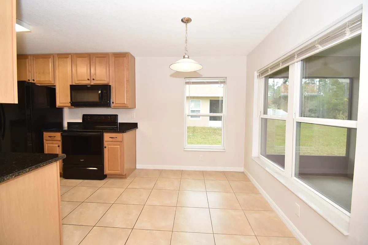 34 Renshaw Drive — Photo 3