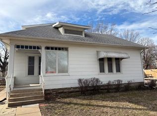 407 S Main St, Yates Center, KS 66783