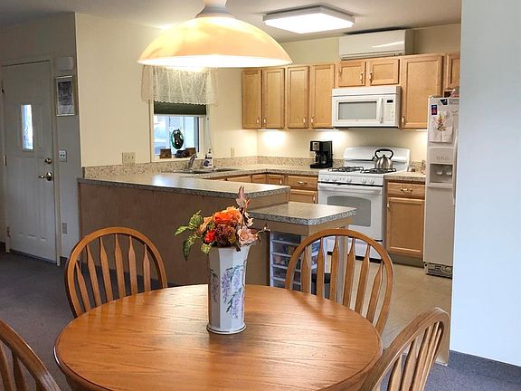 4th image of 7 Biviano Ln