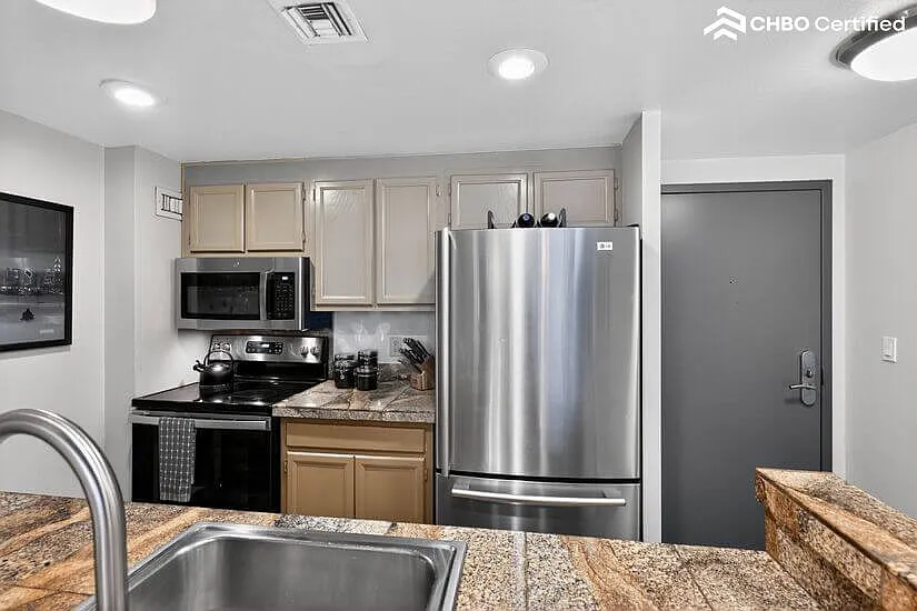 Furnished Executive Condo Downtown LODO — Photo 4