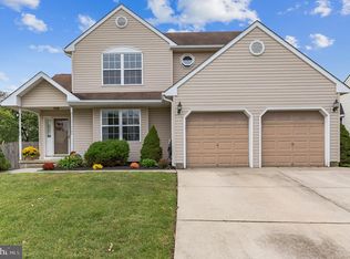 104 Meadowrue Ln, Wenonah, NJ 08090