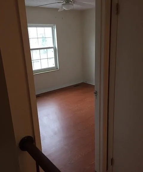 121 Oakwood Rd #E — Photo 13