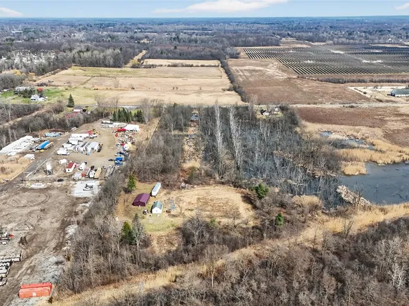 2212 E Coldwater Rd, Flint, MI 48505