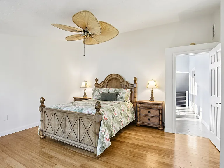 5422 Siesta Cove Dr — Photo 18