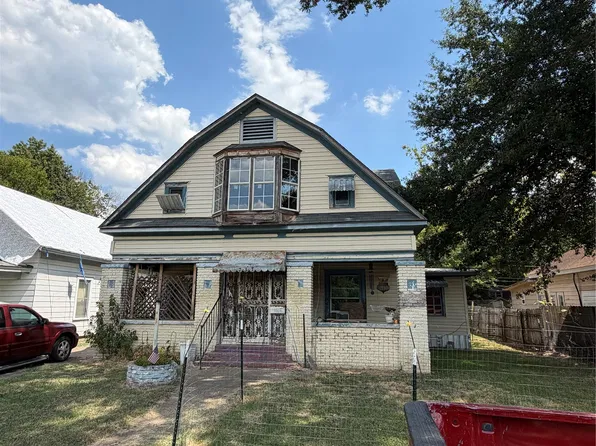 733 N Seminole Ave, Okmulgee, OK 74447