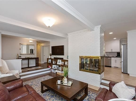 5th image of 5529 Seacroft Rd