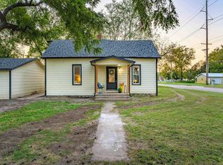 603 Spruce St, Halstead, KS 67056