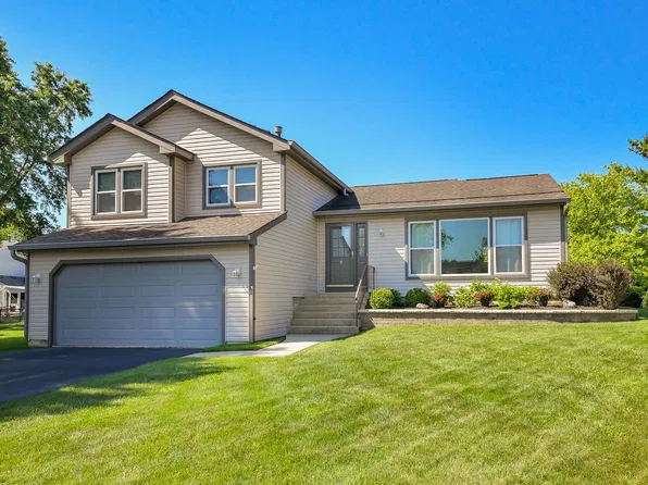 1321 Hall Ct, Batavia, IL 60510