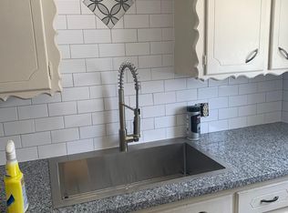 102 W 10th St #E, Shawnee, OK 74801