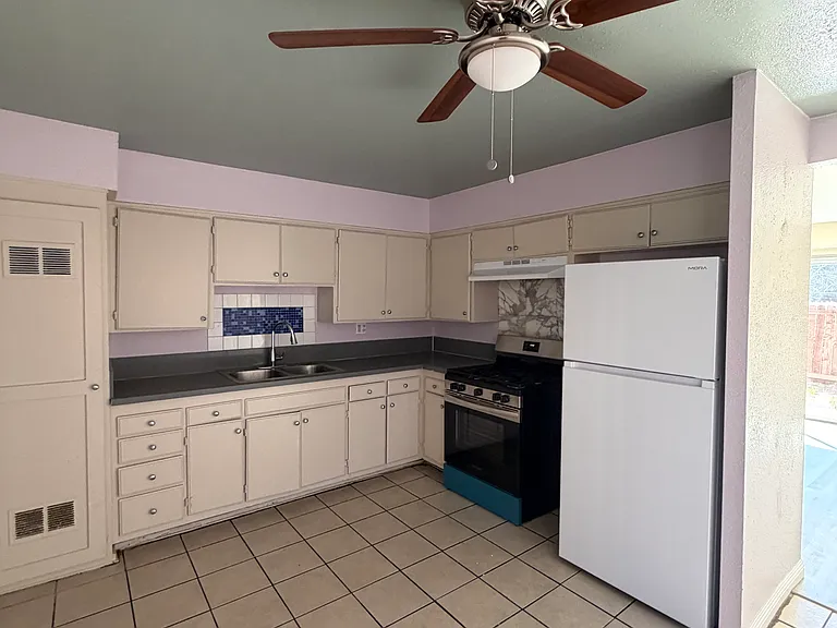 Villa Del Sol Apartments — Photo 30