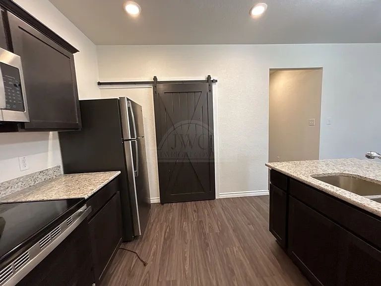 5110 Rose Garden Loop — Photo 10