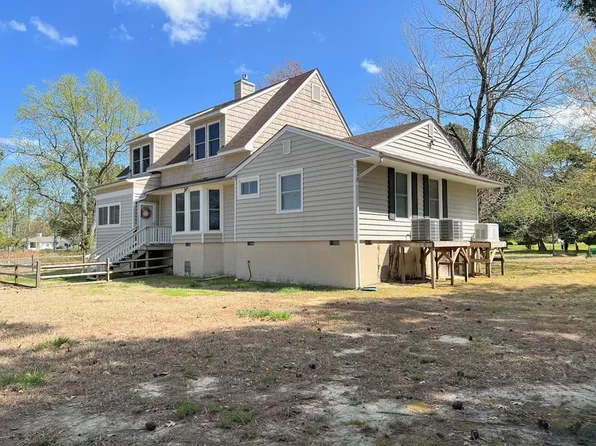 50 Brandon Ln, White Stone, VA 22578