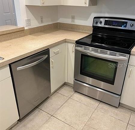 4th image of 1583 Red Oak Ln