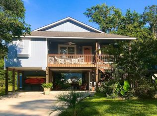 324 NE 49th St, Oak Island, NC 28465