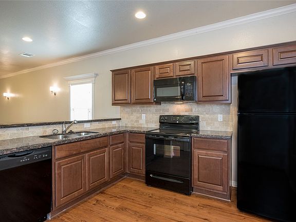 3rd image of 2613 Mandi Ct