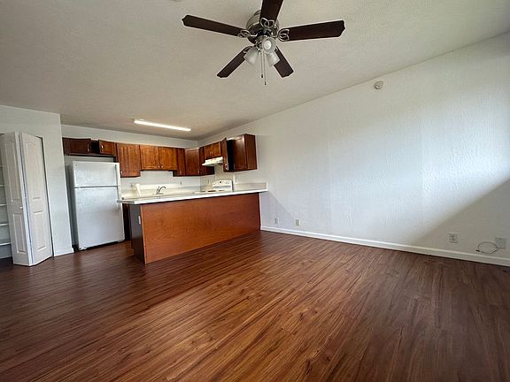 3rd image of 922 Wiliwili St APT 302
