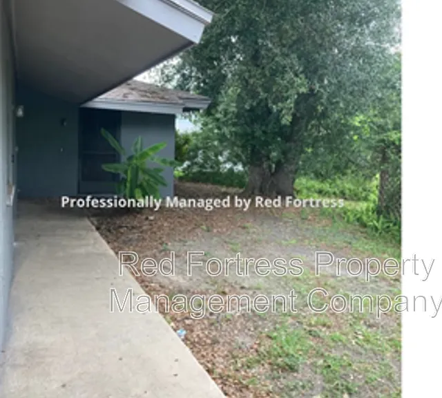 5806 Algiers St — Photo 1