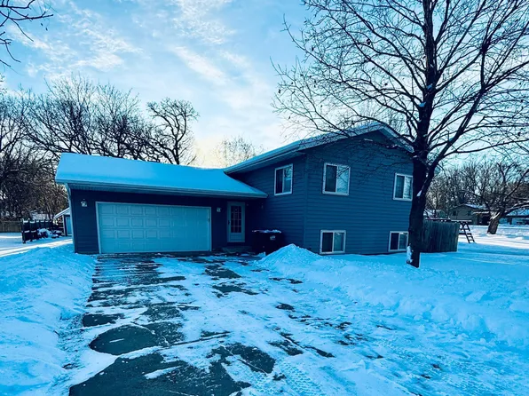 110 Vine St, Monticello, MN 55362