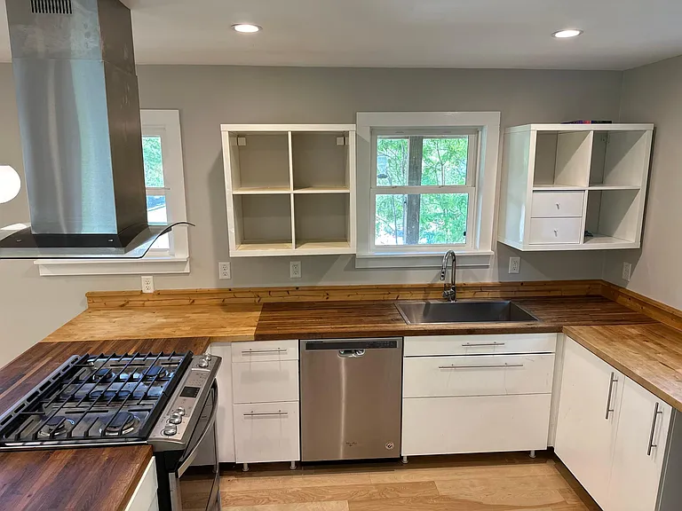 115 Florida Ave #A — Photo 5