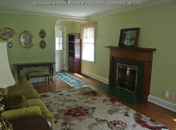 5th image of 4008 Noyes Ave