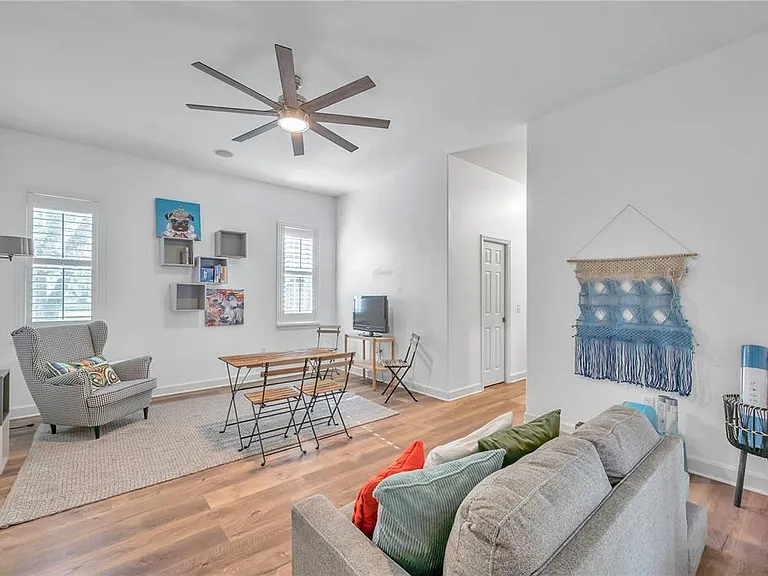 1507 W Windhorst Rd — Photo 33