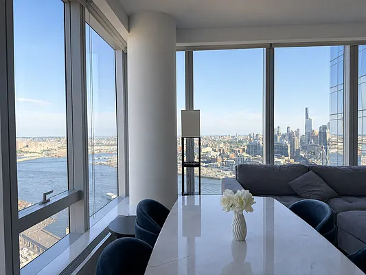 Living room, photo 1