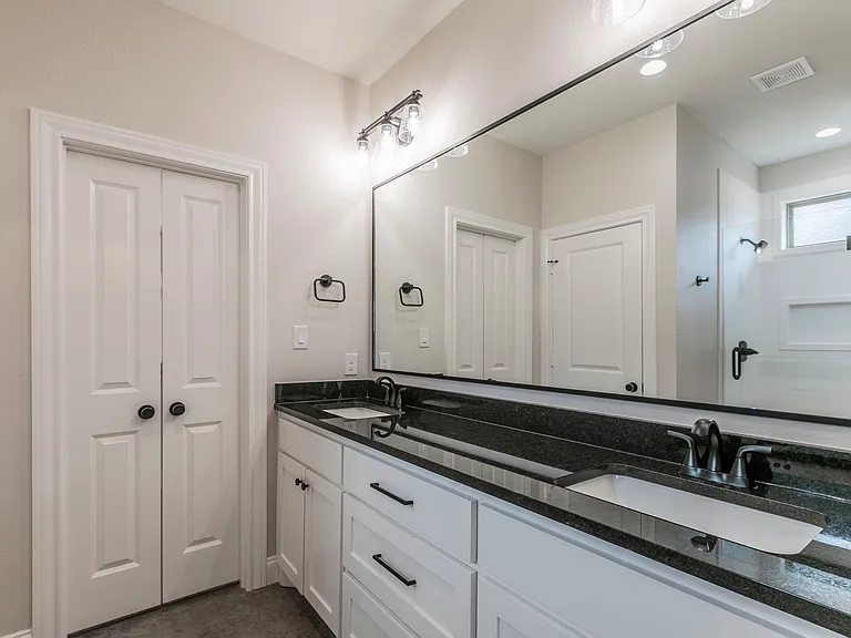 706 Grist Mill Ct #700 — Photo 27