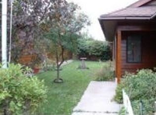2153 Hammond Pl E, Traverse City, MI 49686