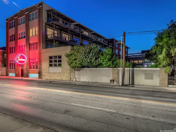 831 S FLORES ST #2101, San Antonio, TX 78204