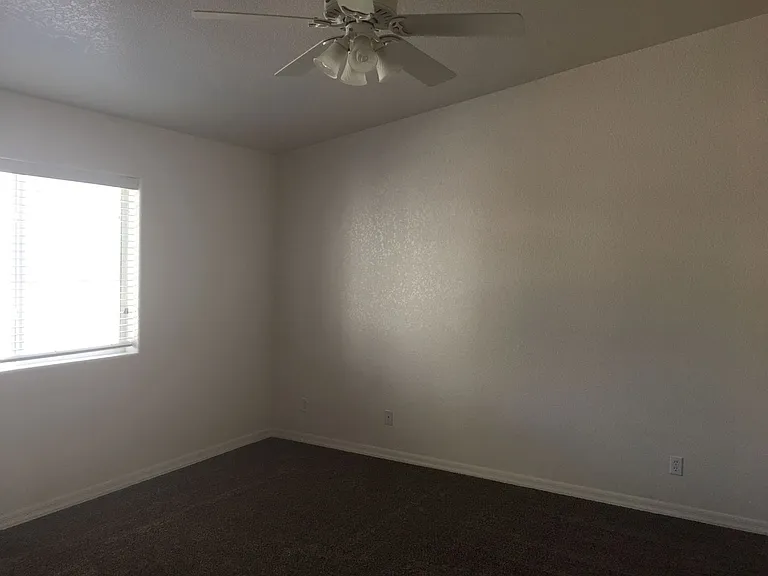 3301 Tolteca Dr — Photo 10