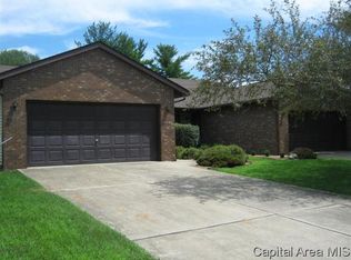 5244 Carlton Dr, Springfield, IL 62703