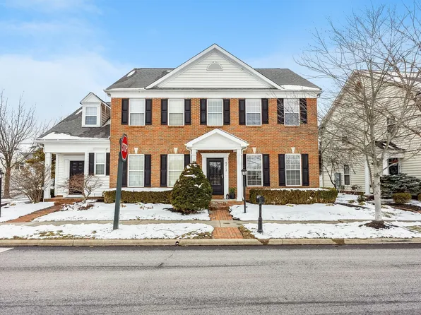 8212 Griswold Dr, New Albany, OH 43054