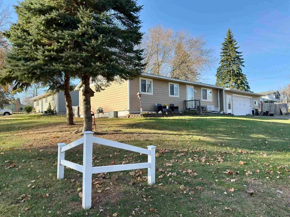 163 N Kossuth St, Berlin, WI 54923