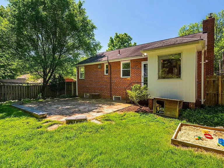 3317 Glenway Dr — Photo 24