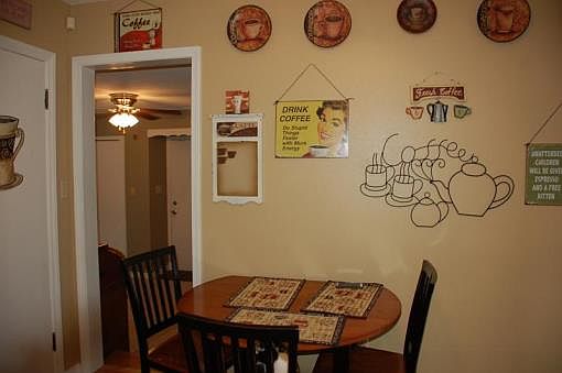 5th image of 323 Westmont Ave