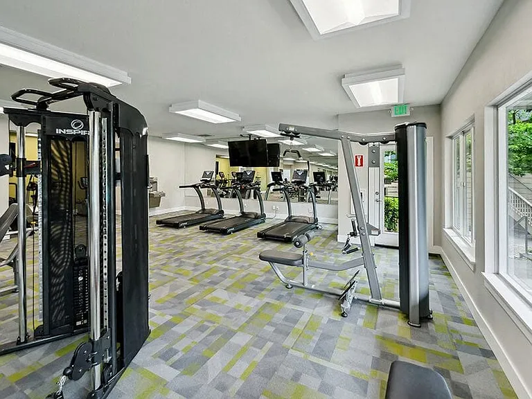 Club at Tanasbourne — Photo 19