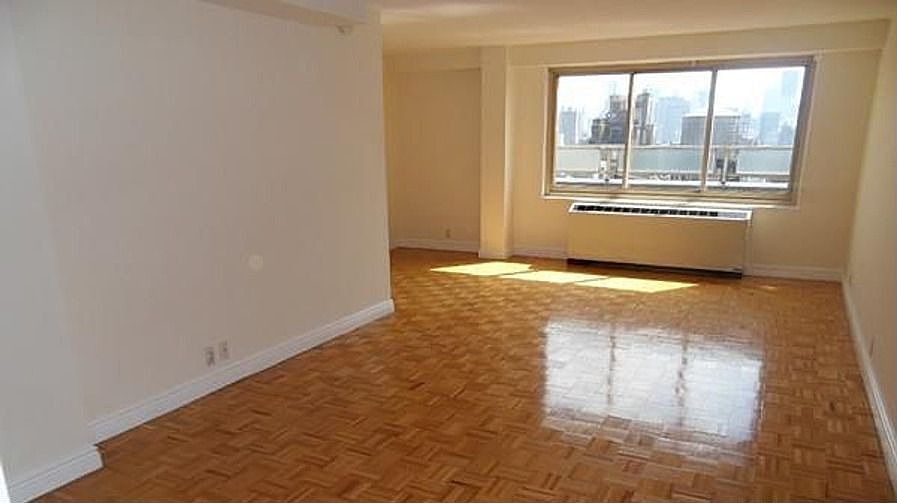 1st image of 50 W 14th St