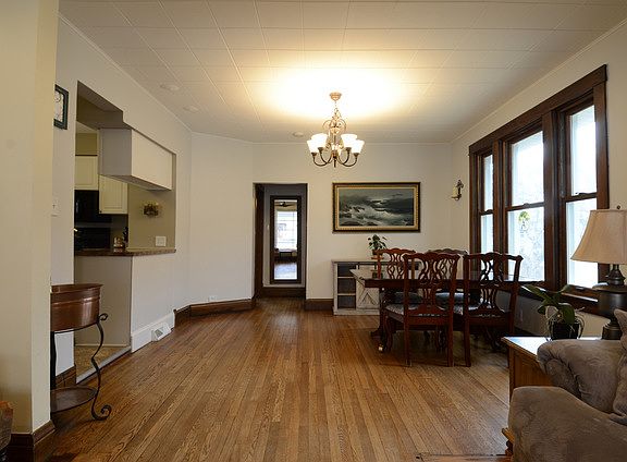 5th image of 126 N Warwick Ave