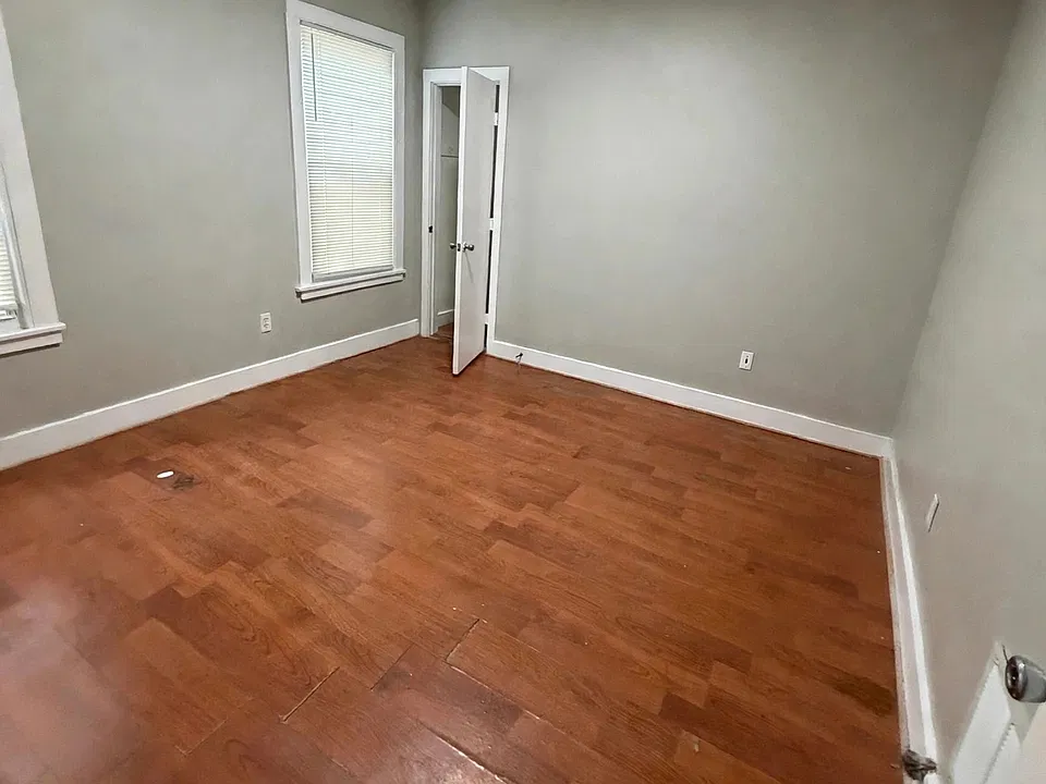Bedroom, with a large closet