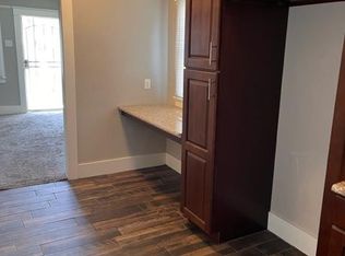 3945 11th St, Riverside, CA 92501