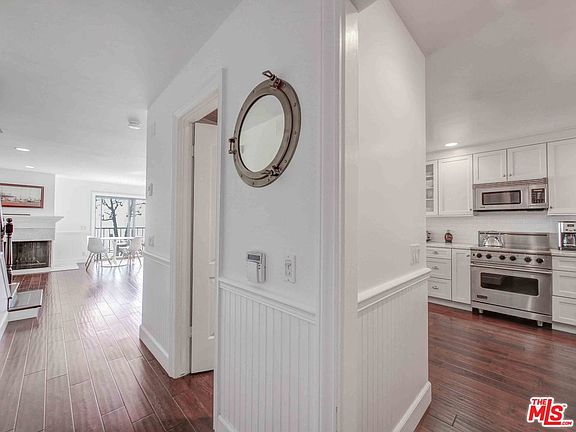 2nd image of 6812 Las Olas Way