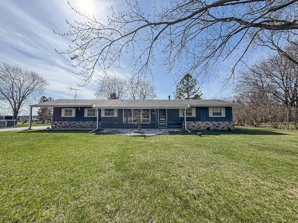 W226N8041 Longview DRIVE, Lisbon, WI 53089